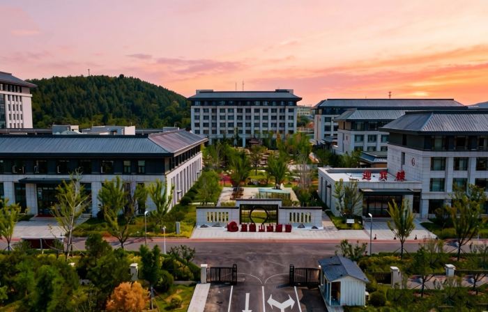 Fei County Yulongshan Grand Hotel