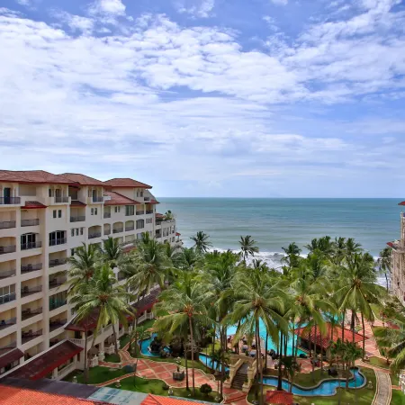 Marbella Place Anyer by Jayakarta Отели рядом с достопримечательностью «Пляж Anyer»