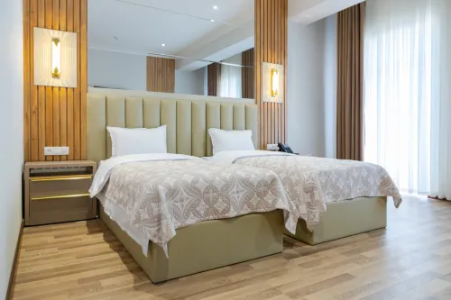 Karvon Plaza Hotel