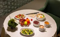 vello Hotel (Shenzhen Convention and Exhibition Center Fuxing Subway Station Branch)