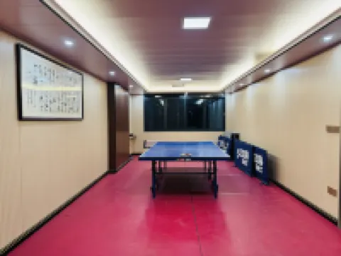 Xianghong Apartment