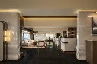 Wuhan Jianghan Road Jianghan Customs Waterfront Atour Hotel