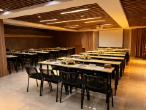 Starway Hotel (Fuxin Jiefang Plaza)