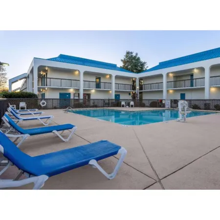Studio 6 Suites Jacksonville, NC – Camp LeJeune