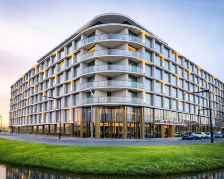 OZO Hotels President Airport Hotels in Hoofddorp