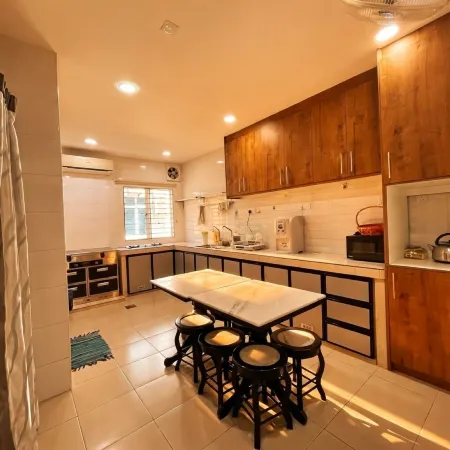 Sekinchan Spacious 2 and Half Storey Homestay 100m Walk to KFC 7 Eleven 24hr Clinic KTV BBQ