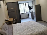 承航飯店公寓（仙湖路地鐵站店） 莲塘附近的飯店
