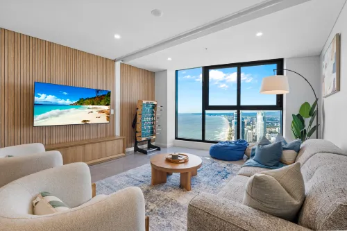 Ocean Heights Beachfront Apartments Surfers Paradise - Homestays