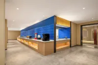 錦江之星飯店（新鄉輝縣百泉景區店） - 停車場