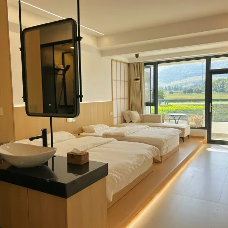 Yixing Chayuan Xiaozhu Inn