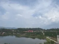 Nanjinde Homestay ，Simao District - غرفة مطلة على الجبل