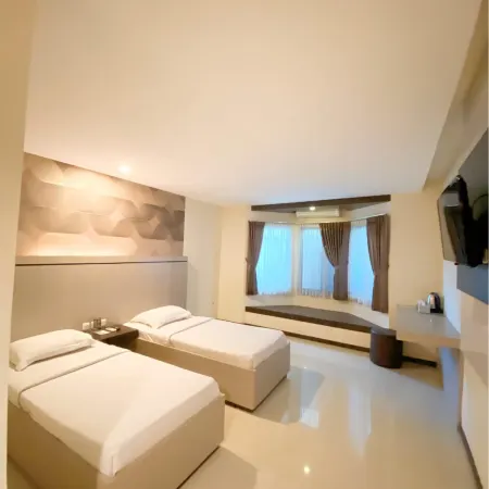 Alexander Hotel Tegal