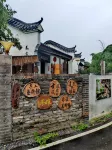 Blue Lake Bay Homestay - Parkplatz
