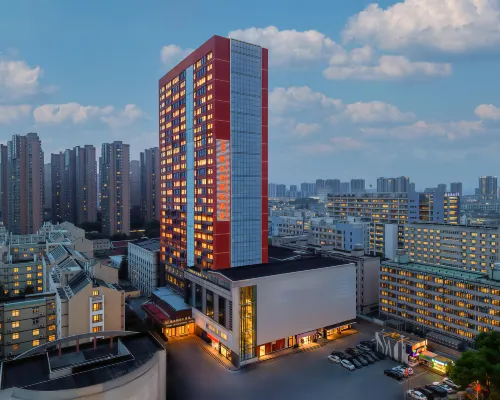 Vienna International Hotel(WuhanOpticsValleySquare-South-CentralUniversity for NationalitiesBranch) Hotels near Optics Valley