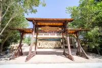 The Ruins Garden Homestay (Mingsha Mountain Crescent Spring Scenic Area Branch)