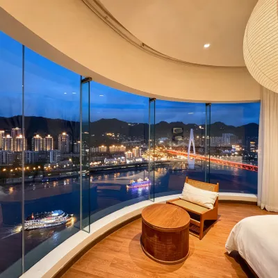 Nancy's Lanxi Riverview Beauty Hotel (Chongqing Jiefangbei Hongyadong Branch) โรงแรมใกล้จตุรัสเฉาเทียนเหมิน
