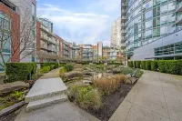 Cozy 2BR2BA Downtown Vancouver/Pool/HotTub/Parking - con vistas al mar