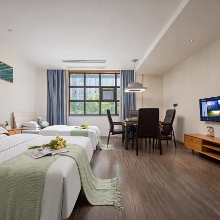 Huiju Hotel