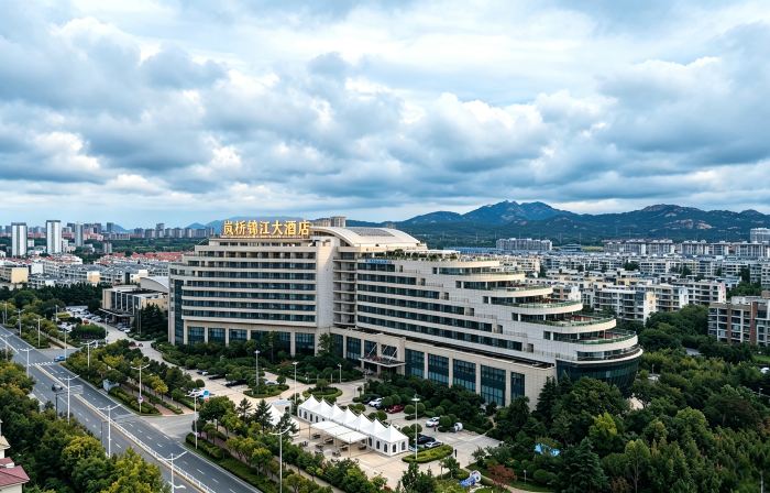 Rizhao Lanqiao Jinjiang Hotel (Wanpingkou Dongyi Town Branch)