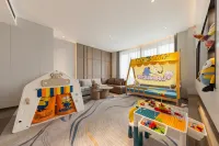Jinglong International Hotel (Zhangye West Railway Station Aegean Sea Shopping Center) - Family