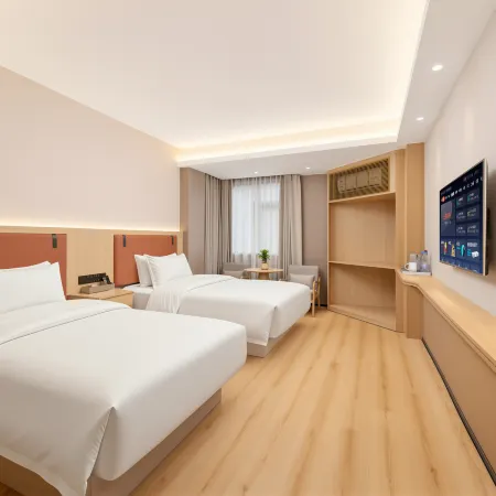 Wyndham Super8 · Yue Hotel (Ningde Auto South Station Derun Shangjie)