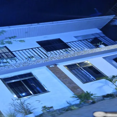 Leonell River Park Villas