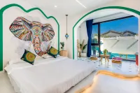 Ruochu Courtyard Hotels in Hot Spring Town