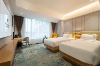 Rezen Longuu Hotel (Dingsheng Plaza, Zhanjiang Shenchuan Avenue)