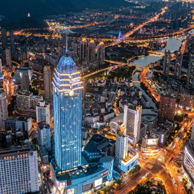 Clouds·Cloud High Altitude Hotel (Wuxi Zhongshan Road) โรงแรมใกล้โรงภาพยนตร์พีซ