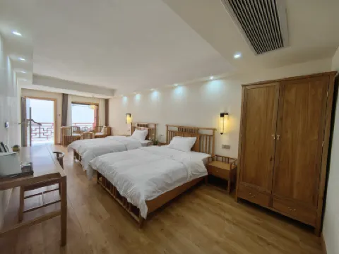 Puti Zhuyuan Hotel Hotels near Futuo Temple