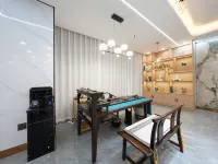 힐베 호텔 (바오산 고속철도역 우위에 플라자 브랜치) 바오산 호텔