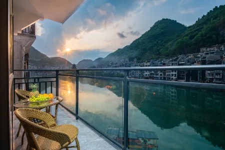 Zhenyuan Fengting Waterfront Hotel Отели рядом с достопримечательностью «Zhusheng Bridge»
