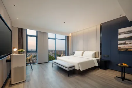 West Square Atour Hotel at HangZhou East Railway Station