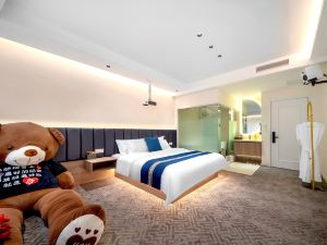 Bushe Cinema Homestay (Jiangbei Xueyuan Road)