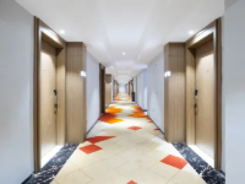 Borrman Hotel (Shaodong High-speed Railway Station International Business City) Hotels in Shaodong