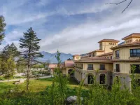 Howard Johnson Forest Resort Yaan Hotels in Shimian