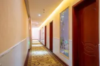 Colorful Danxia Danxia Star Hotel