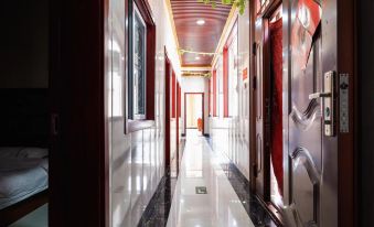 Ji County Laojiefang Fish House Homestay (Hukou Waterfall)