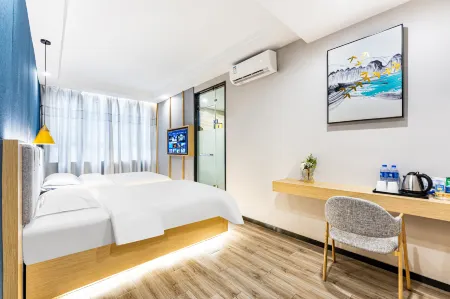 Freedom·Flaida Hotel (Guangzhou Gangding Subway Station Zhongshan Third Hospital)