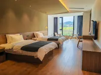 Jing'an Yetang Yinxia Hotel - balcony