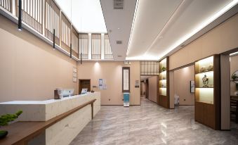 Moshang Qingju Hotel (Beidaihe Laohushi Sea Park)