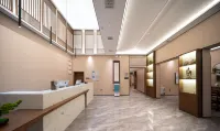 Moshang Qingju Hotel (Beidaihe Laohushi Sea Park)