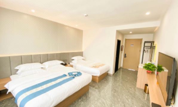 Yiyuan Business Hotel