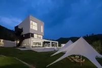 NA Moganshan Designer Hot Spring Homestay