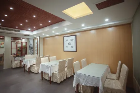 Rujia Pebble Hotel (Baoying Anyi East Road, Baoying  Yangzhou) Отели в г. Баоин