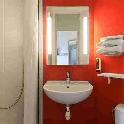 B&B HOTEL Beaune Sud (2) Rooms