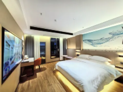 Yue Hotel (Yingshan Shenghua Times Square Store)