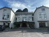 Longhushan Road Township Family Banquet Homestay Hotels near The Cliff Tomb