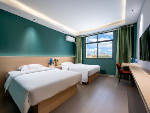 Manzhou Hotel (Gongqingcheng Dazetai Times Square)