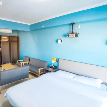 Pingdingshan Atour Hotel